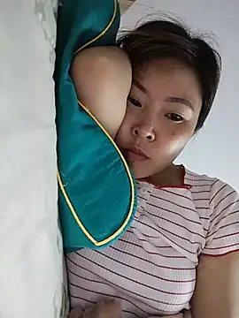 Yiyoongg online show from 07/13/26, 12:30
