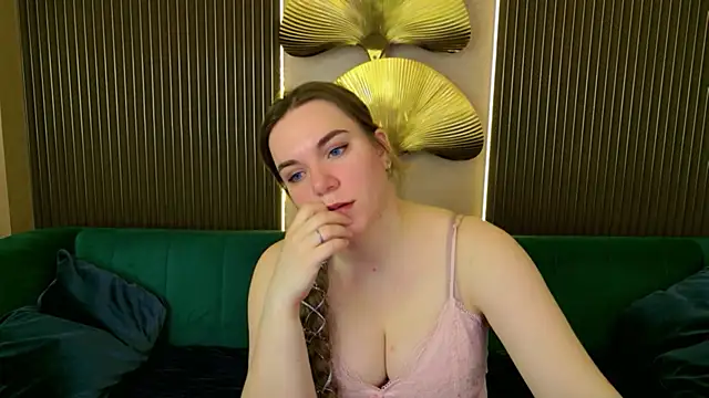 Teona Owenss online show from 04/06/26, 06:25