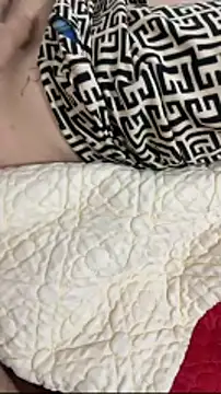 huyenzz online show from 03/27/26, 04:51