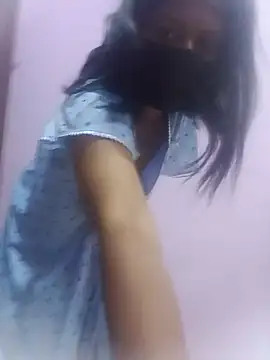 Snapshot of Malee_S chatting on 06/15/26, 04:47 Malee S online show from 06/15/26, 04:47