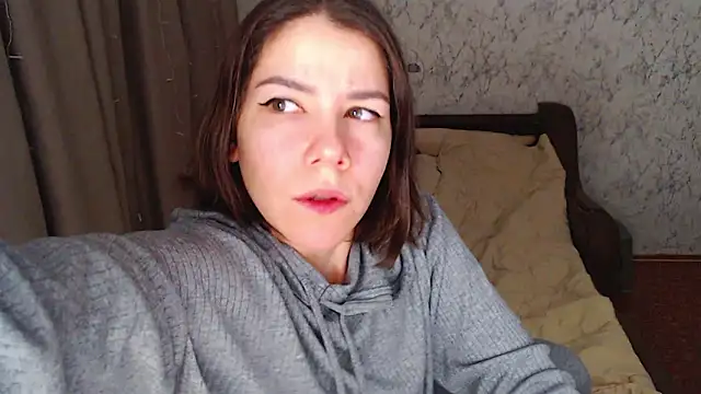 AdelMauds online show from 02/17/26, 06:14