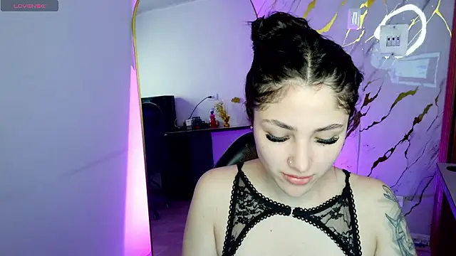 babyy nicols m online show from 03/23/26, 12:42