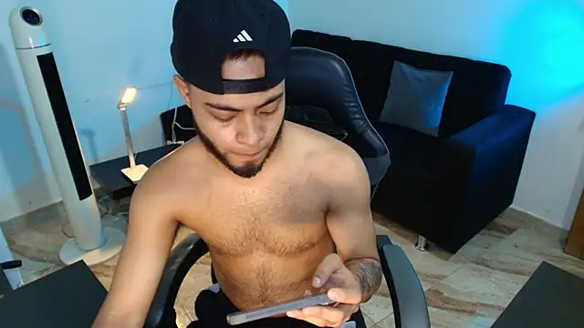 Xanderstone00 online show from 03/20/26, 05:07