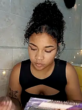 BrianaSweetxxx online show from 03/20/26, 03:11