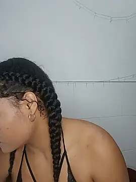 BrianaSweetxxx online show from 07/19/26, 03:54