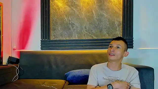 Isaak 26 online show from 02/28/26, 08:21