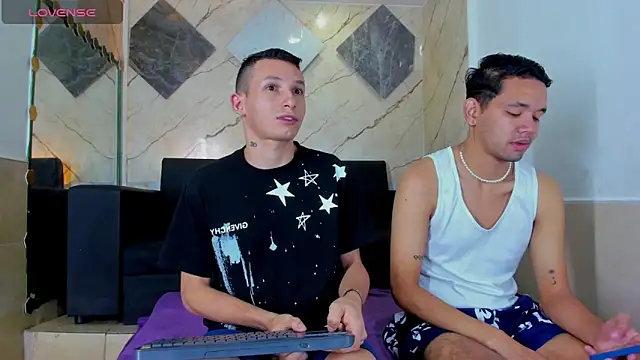 Isaak 26 online show from 04/10/26, 11:48