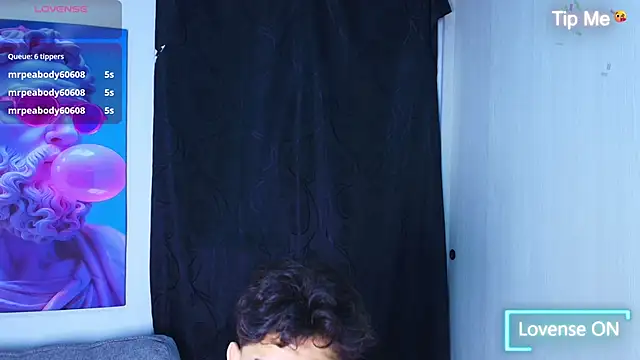 Gael moon  online show from 03/06/26, 01:35