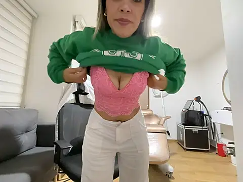 Encantadora Eva online show from 02/16/26, 01:24