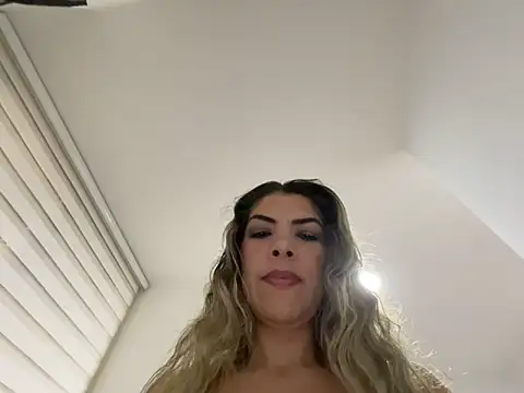 Encantadora Eva online show from 02/28/26, 01:39