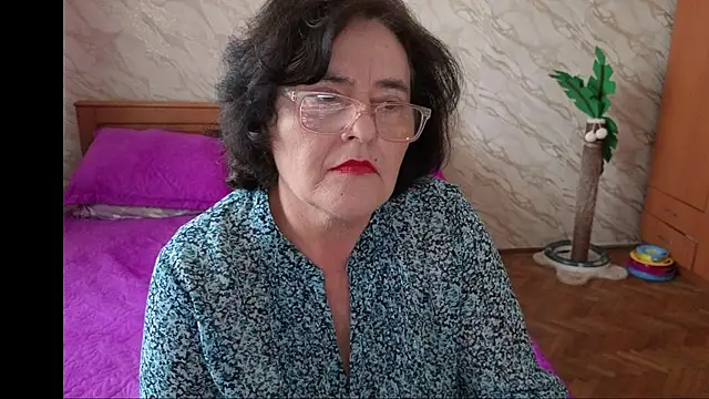 xMaryxAnne online show from 04/04/26, 02:58