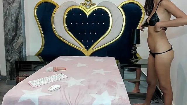 LinaSalazar online show from 02/16/26, 07:21