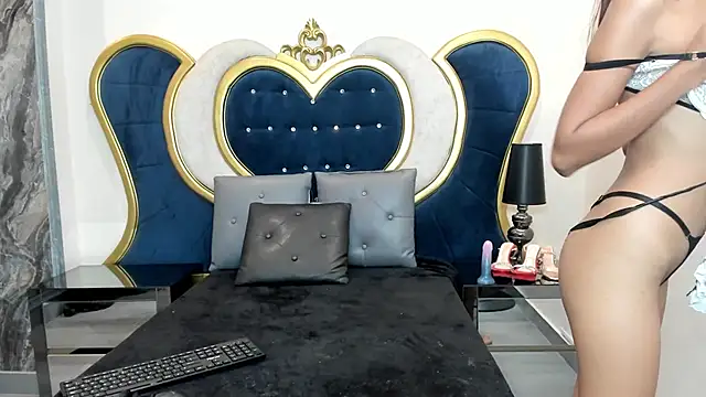 LinaSalazar online show from 03/18/26, 11:30