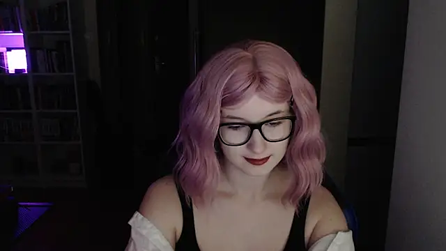 LunaXcherry online show from 03/23/26, 05:39