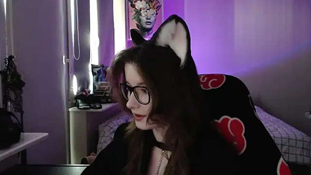 Snapshot of LunaXcherry chatting on 04/23/26, 04:53 LunaXcherry online show from 04/23/26, 04:53