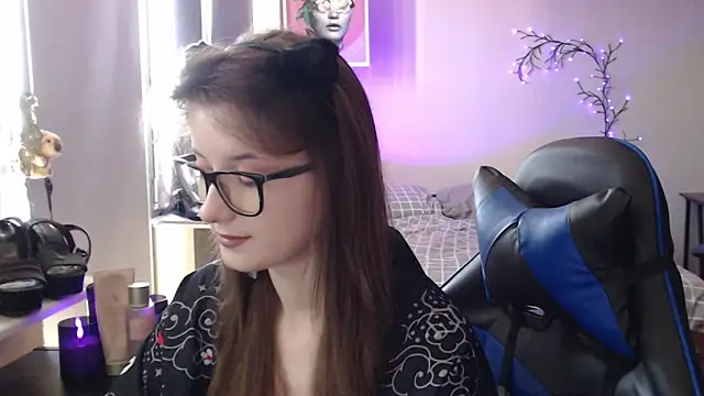 Snapshot of LunaXcherry chatting on 05/10/26, 11:04 LunaXcherry online show from 05/10/26, 11:04