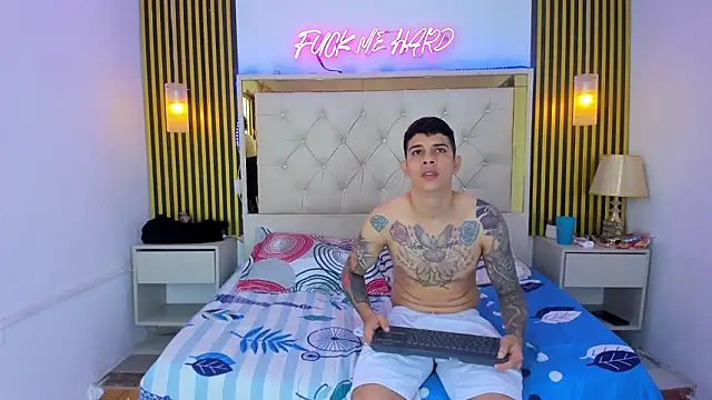 Adventurous Boys online show from 03/15/26, 06:03