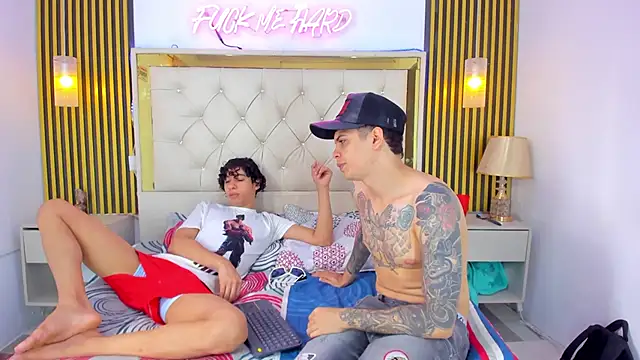 Adventurous Boys online show from 04/20/26, 06:09