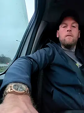 dave32000 online show from 02/12/26, 07:47