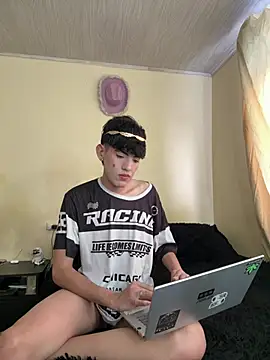 max femboy online show from 03/28/26, 08:30