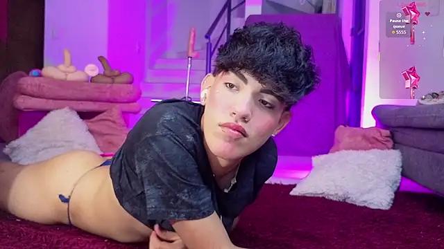 max femboy online show from 04/27/26, 06:33