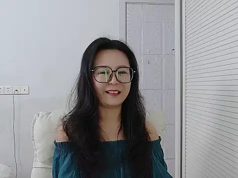 yunchui0101 online show from 02/11/26, 06:51