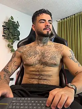 Snapshot of Benjii_Carter1 chatting on 06/27/26, 12:37 Benjii Carter1 online show from 06/27/26, 12:37