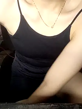 Lavi sexy07 online show from 04/22/26, 03:13