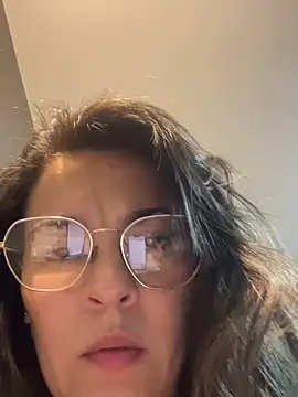 justinahallo online show from 03/01/26, 01:07