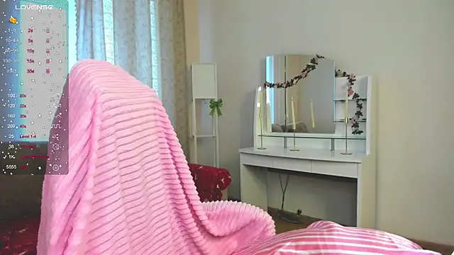 EmilyTrase online show from 04/21/26, 01:18