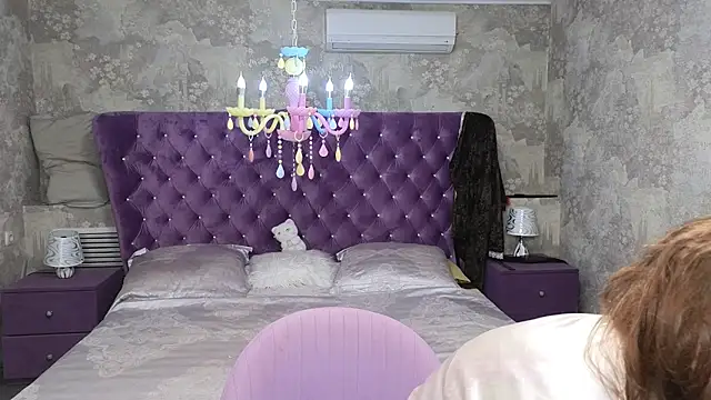 Anna Kenan online show from 04/24/26, 09:01