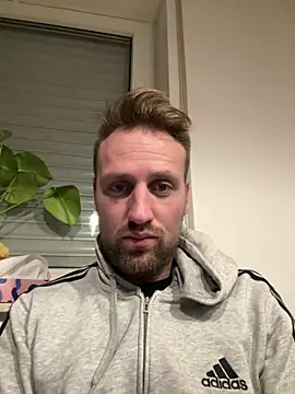 lovefuess online show from 02/11/26, 05:34