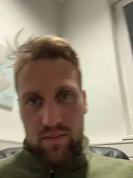 lovefuess online show from 02/11/26, 05:51