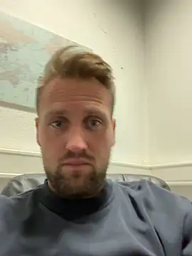 lovefuess online show from 02/12/26, 08:42