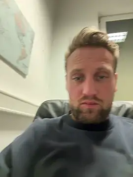 lovefuess online show from 02/18/26, 05:42