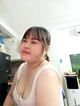 Kee-kimlee online show from 04/10/26, 02:00