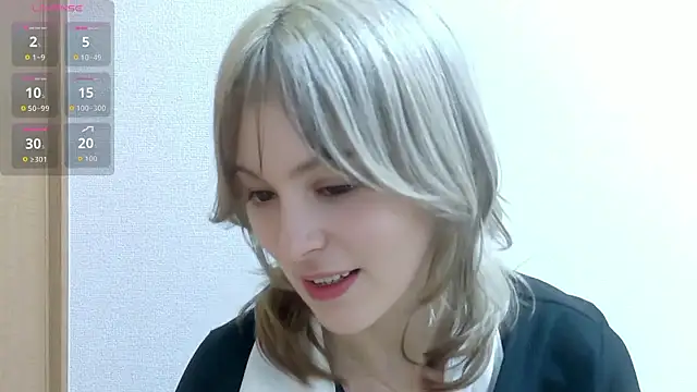 Snapshot of e_ri_ka93 chatting on 07/14/26, 01:28 e ri ka93 online show from 07/14/26, 01:28