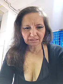 Alexamontiel  online show from 04/01/26, 03:42