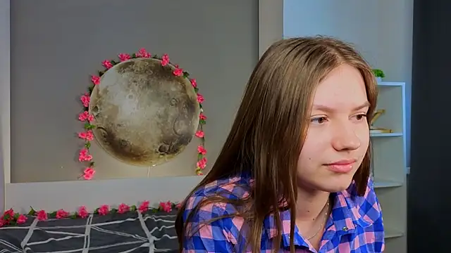 SavannaBomer online show from 02/16/26, 06:20