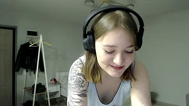 Mirrrra1 online show from 02/16/26, 07:54