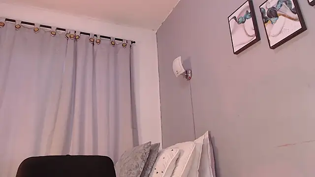 Snapshot of Britanny_W chatting on 07/21/26, 07:27 Britanny W online show from 07/21/26, 07:27
