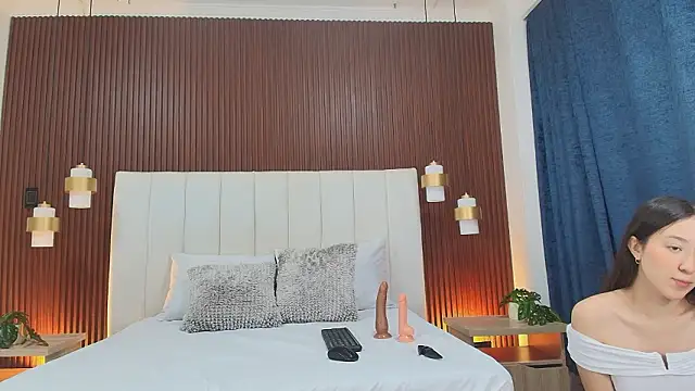 Brisa Silva online show from 03/05/26, 12:12