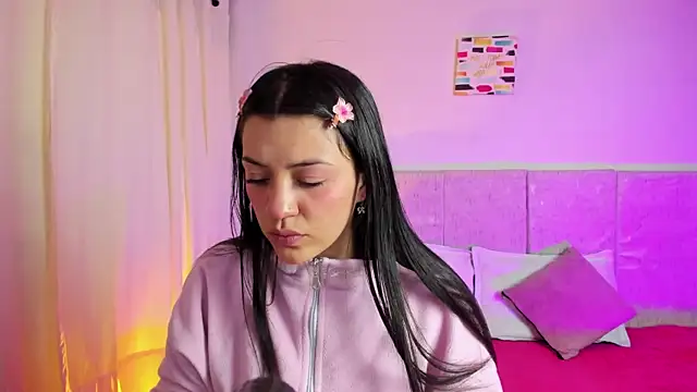 Snapshot of Asuna_rouse chatting on 03/04/26, 04:07 Asuna rouse online show from 03/04/26, 04:07