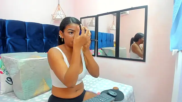 Sexy ebony 1 online show from 04/19/26, 12:15