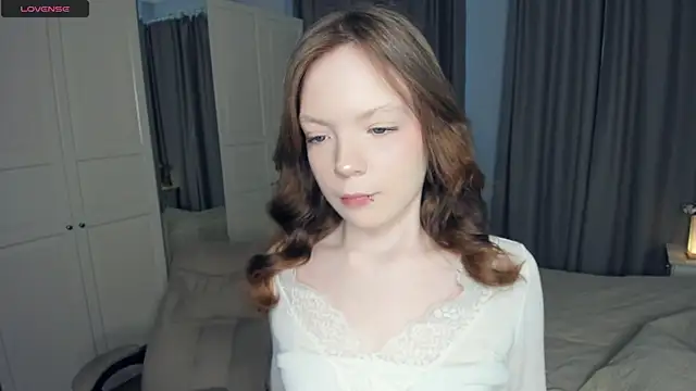 LavenderMitten online show from 04/18/26, 05:33