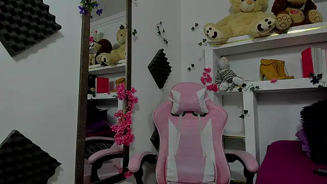 Mayli rose online show from 03/03/26, 07:42