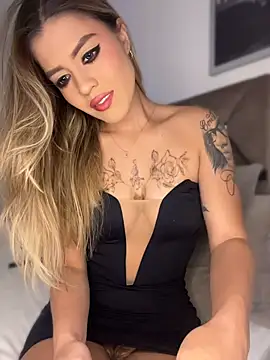 Snapshot of GabrielaS_ chatting on 05/15/26, 10:28 GabrielaS online show from 05/15/26, 10:28