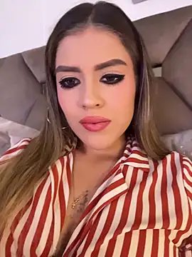 Snapshot of GabrielaS_ chatting on 05/22/26, 10:15 GabrielaS online show from 05/22/26, 10:15
