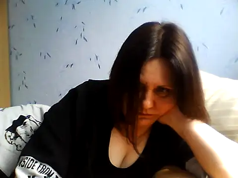 LockyCharm111 online show from 04/08/26, 10:26