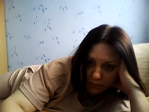 LockyCharm111 online show from 04/10/26, 07:46